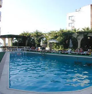 Ozcelik Hotel Kusadasi