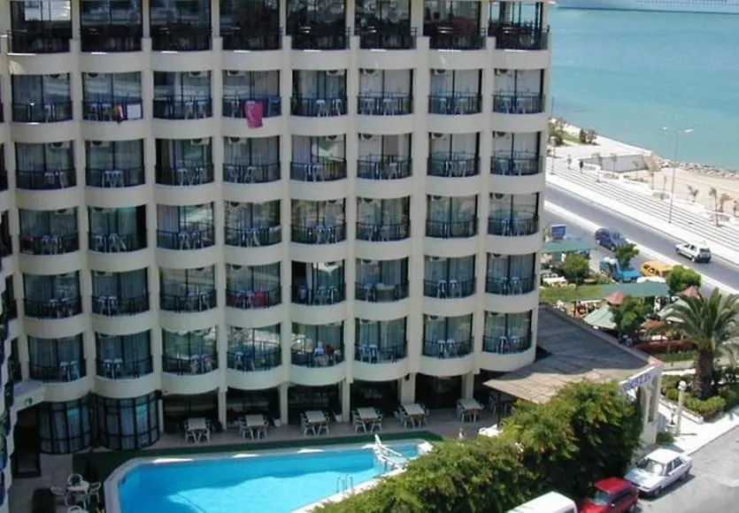 ****  Ozcelik Hotel Kusadasi Turkey
