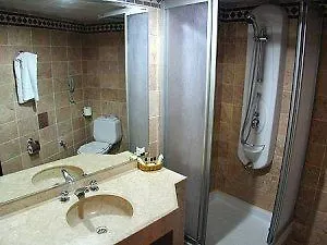 Ozcelik Hotel Kusadasi 4*,